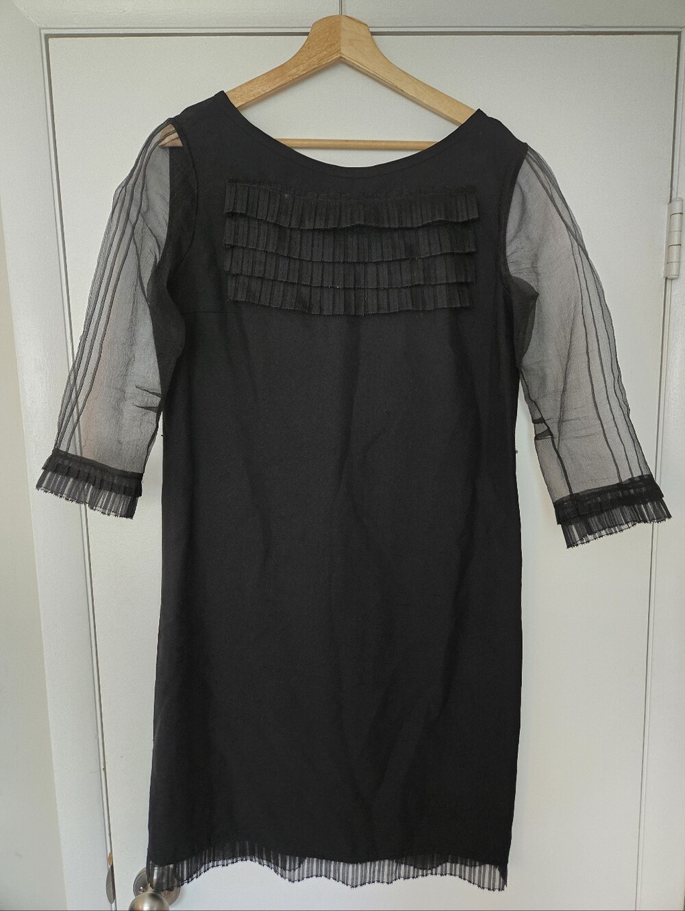 Marc Jacobs 100% Silk Black Sheer Sleeve Bow Ruffle Dress Size 10